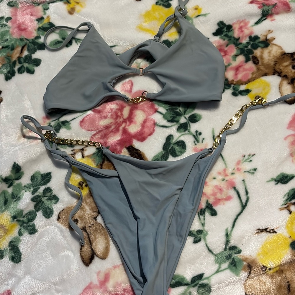 Swim suit
